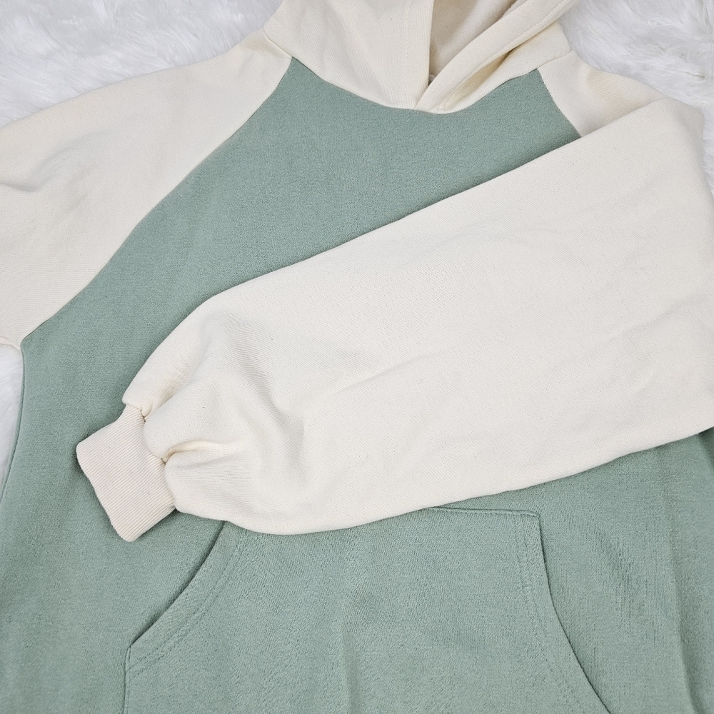 Oversized Hoodie - Picture 3 of 8